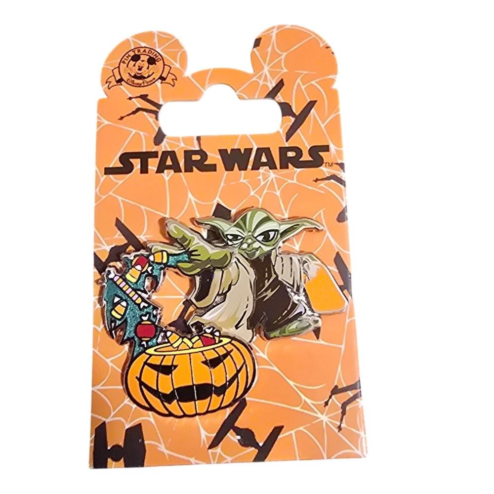 Disney Star Wars Halloween Pumkin Yoda Yellow Trading Pin FAC-000122-16150